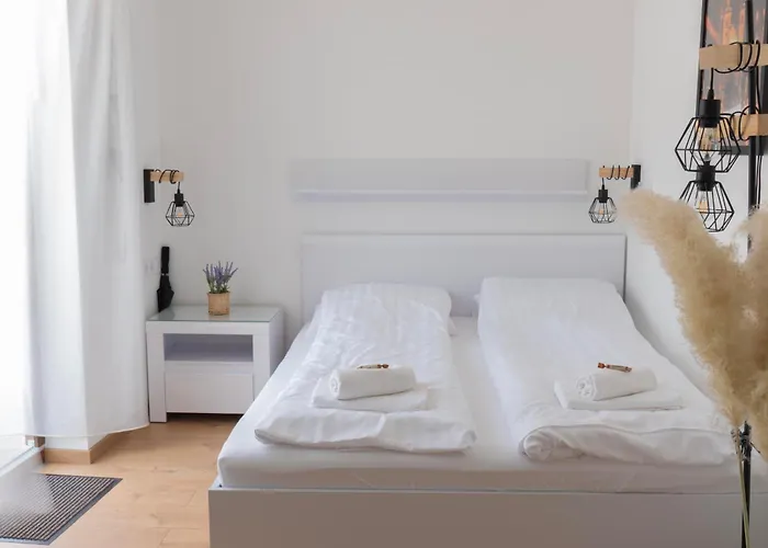 Vinoport Apartmanhaz 3*