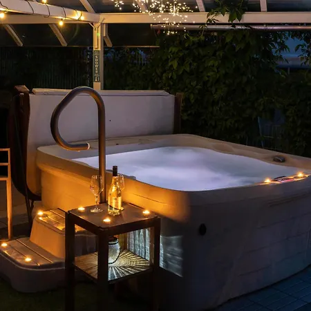 Vinoport Apartmanhaz 3*