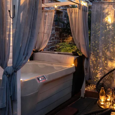 Apart Otel Vinoport Apartmanhaz